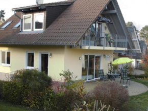 Ferienwohnung in RöbelMüritz mit Terrasse, Garten und Grill